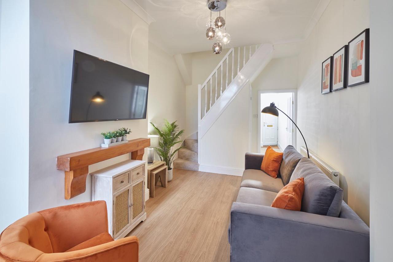 Host & Stay - Fountains Cottage Гисборо Экстерьер фото